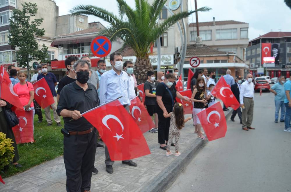 Bafra 15 Temmuz Şehitleri İçin yürürüdü 24