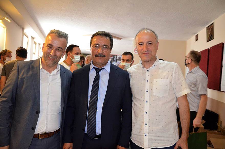 ESNAFLAR BAŞKAN AHMET YILMAZ’LA DEVAM DEDİ 54