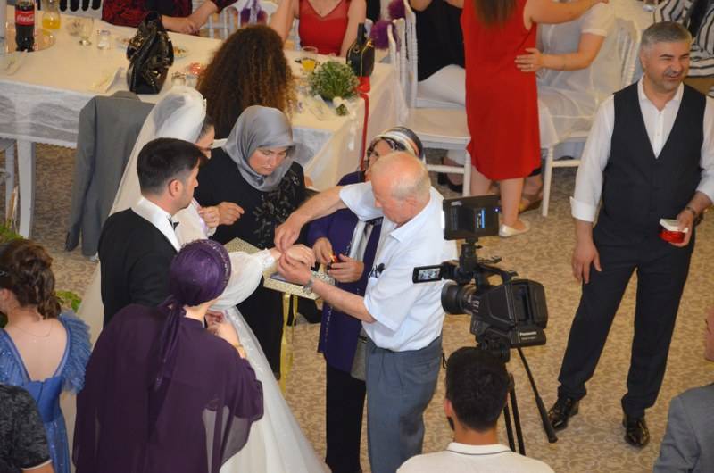 Burcu ve Ferdi   Mutlululuk Dolu Yıllara Yelken Açtılar 19