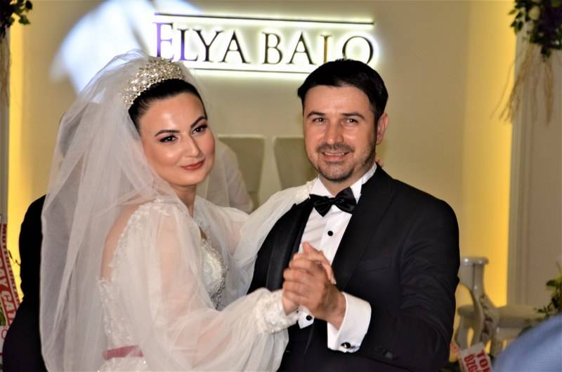 Burcu ve Ferdi   Mutlululuk Dolu Yıllara Yelken Açtılar 3