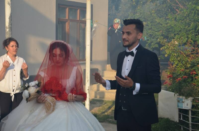 Durdu Ve Karagöz  Ailelerinin Mutlu Günü 25