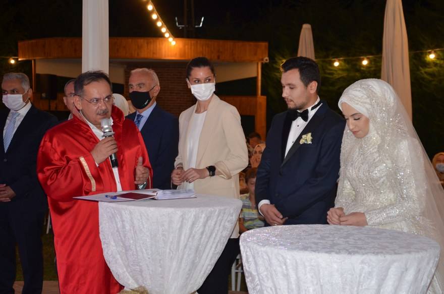 Sümeyye & Ömer Faruk İşbilir mutluluk dolu yıllara yelken açtı 38