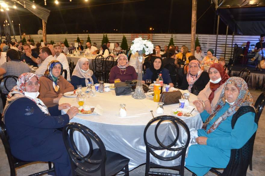 Bu düğünde çiçek AFAD'a bağış yapıldı 20