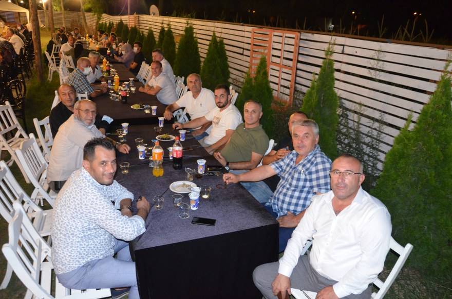 Bu düğünde çiçek AFAD'a bağış yapıldı 21