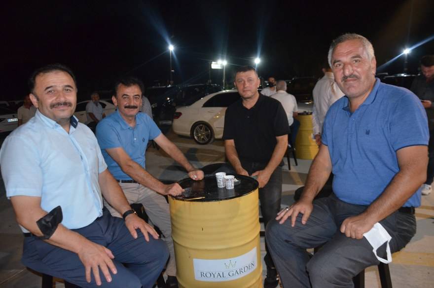 Bu düğünde çiçek AFAD'a bağış yapıldı 24