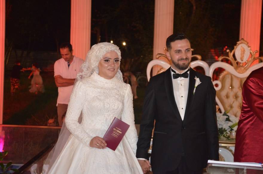 Bu düğünde çiçek AFAD'a bağış yapıldı 40