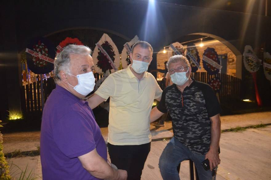 Bu düğünde çiçek AFAD'a bağış yapıldı 58