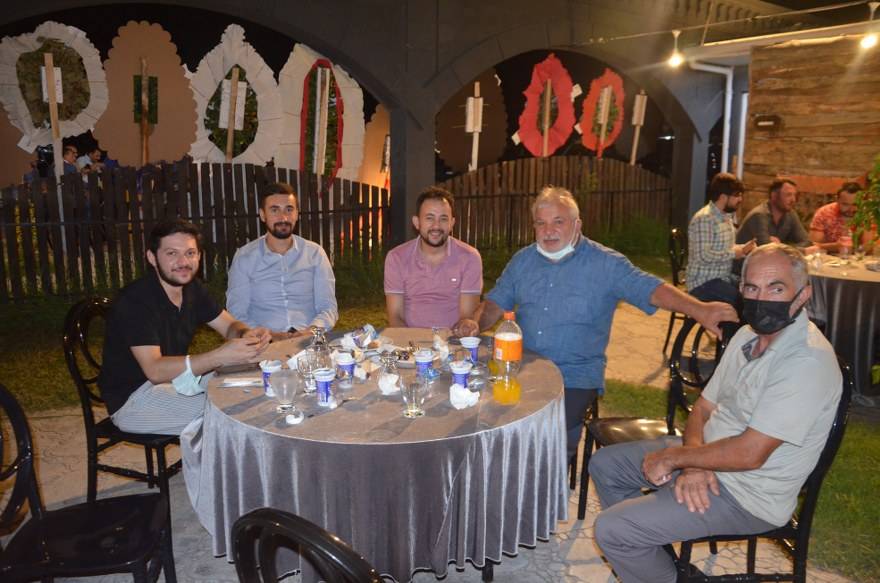 Bu düğünde çiçek AFAD'a bağış yapıldı 59