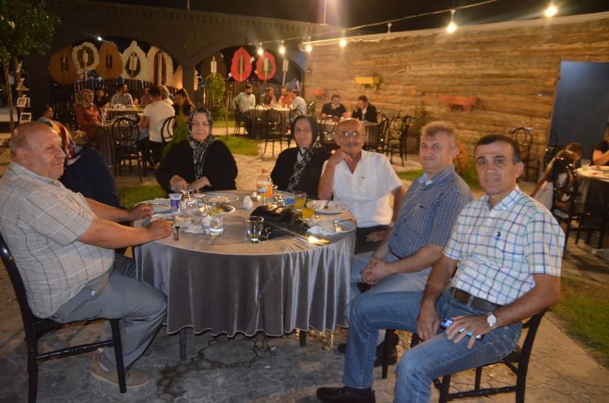 Bu düğünde çiçek AFAD'a bağış yapıldı 60