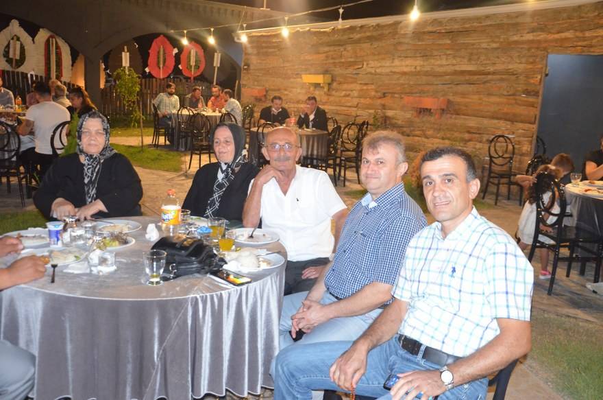 Bu düğünde çiçek AFAD'a bağış yapıldı 61