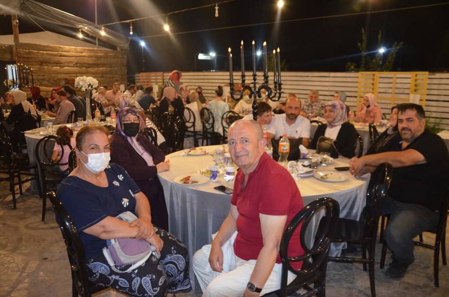 Bu düğünde çiçek AFAD'a bağış yapıldı 65