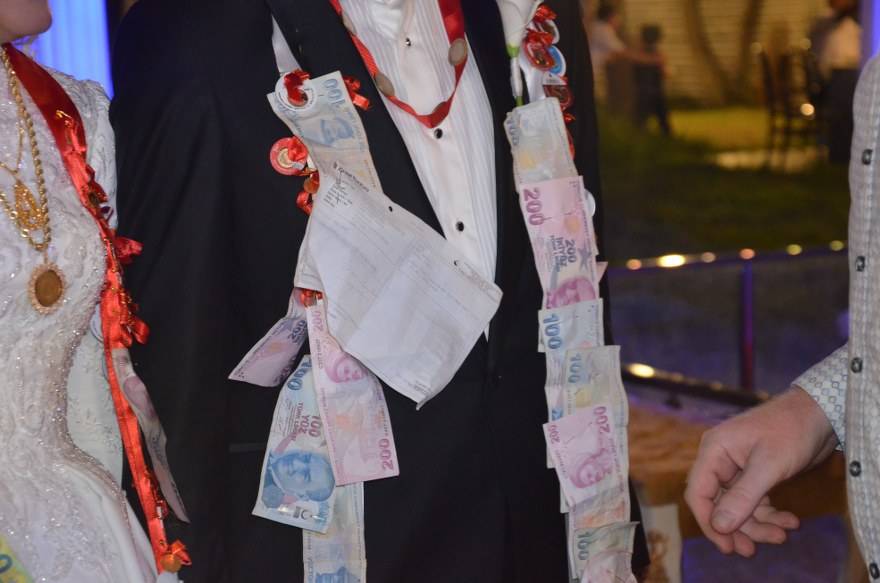 Bu düğünde çiçek AFAD'a bağış yapıldı 71