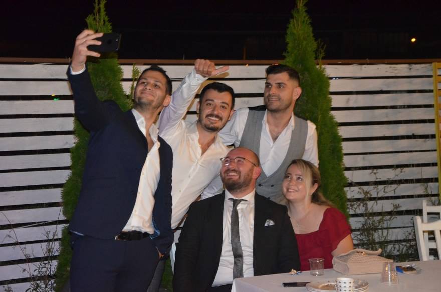 Bu düğünde çiçek AFAD'a bağış yapıldı 92