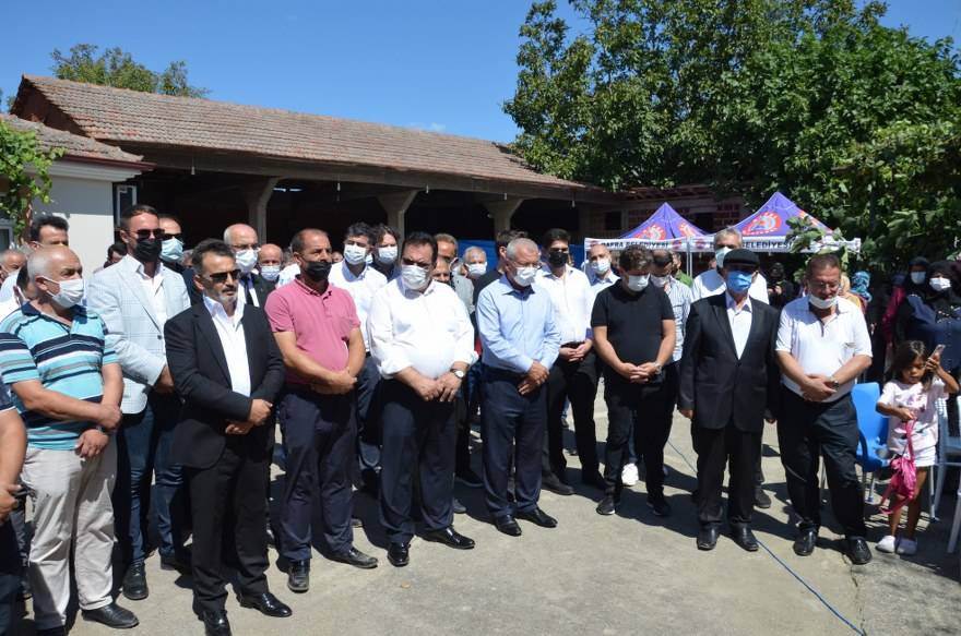 Aşçı ailesinin acı günü! asırlık çınar Hacı Hanife Aşçı dualarla defnedi 33