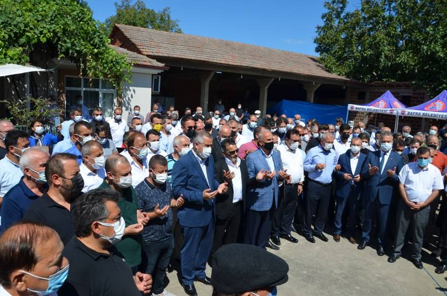 Aşçı ailesinin acı günü! asırlık çınar Hacı Hanife Aşçı dualarla defnedi 35