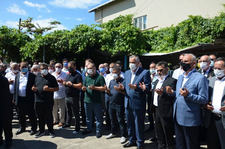 Aşçı ailesinin acı günü! asırlık çınar Hacı Hanife Aşçı dualarla defnedi 38
