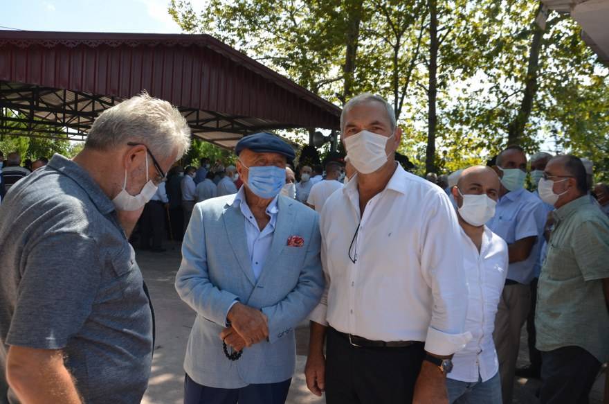 Aşçı ailesinin acı günü! asırlık çınar Hacı Hanife Aşçı dualarla defnedi 49