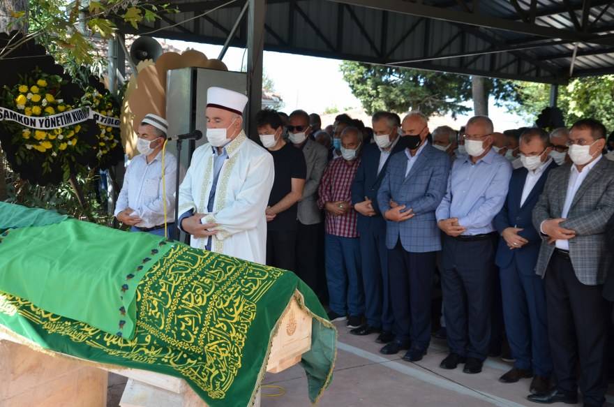 Aşçı ailesinin acı günü! asırlık çınar Hacı Hanife Aşçı dualarla defnedi 59