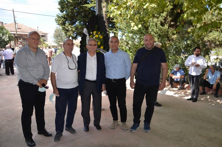 Aşçı ailesinin acı günü! asırlık çınar Hacı Hanife Aşçı dualarla defnedi 71