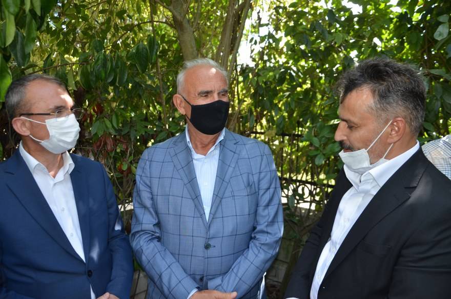 Aşçı ailesinin acı günü! asırlık çınar Hacı Hanife Aşçı dualarla defnedi 74