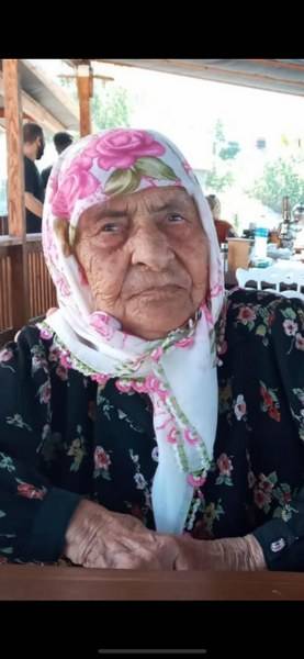Aşçı ailesinin acı günü! asırlık çınar Hacı Hanife Aşçı dualarla defnedi 97