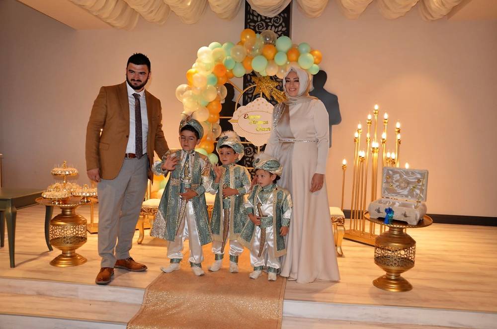 Yusuf Eymen, Hamza Asaf, Ömer İslam Öcal'a muhteşem sünnet merasimi 9