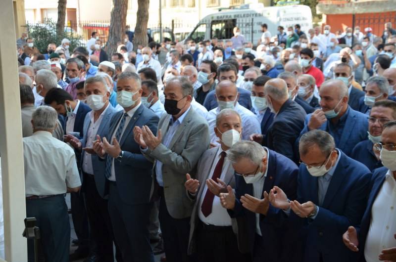 Hamit Kılıç’ın Babası İsmail Kılıç Dualarla Defnedildi 100