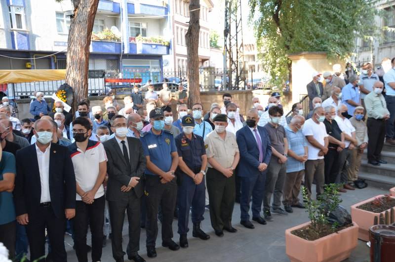 Hamit Kılıç’ın Babası İsmail Kılıç Dualarla Defnedildi 108