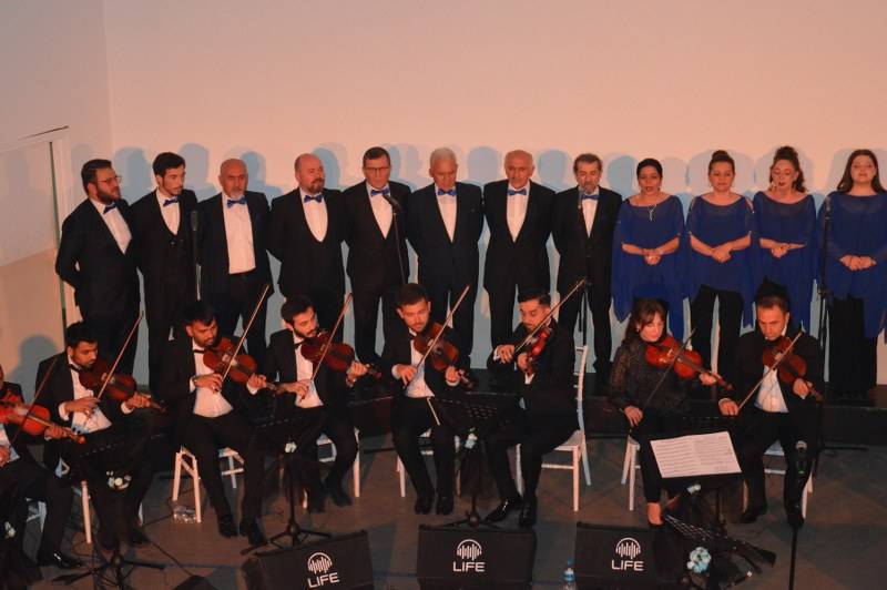 Dostlar’dan muhteşem konser 25