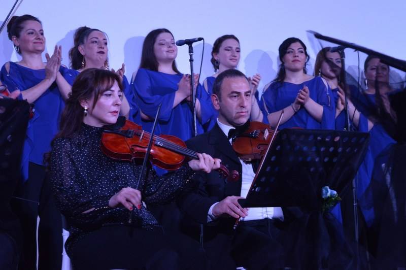 Dostlar’dan muhteşem konser 75