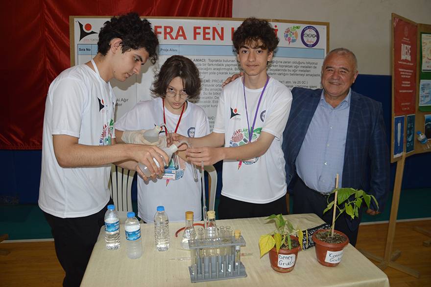 BAFRA FEN LİSESİ’NDEN TÜBİTAK 4006 BİLİM FUARI FOTO GALERİ 13