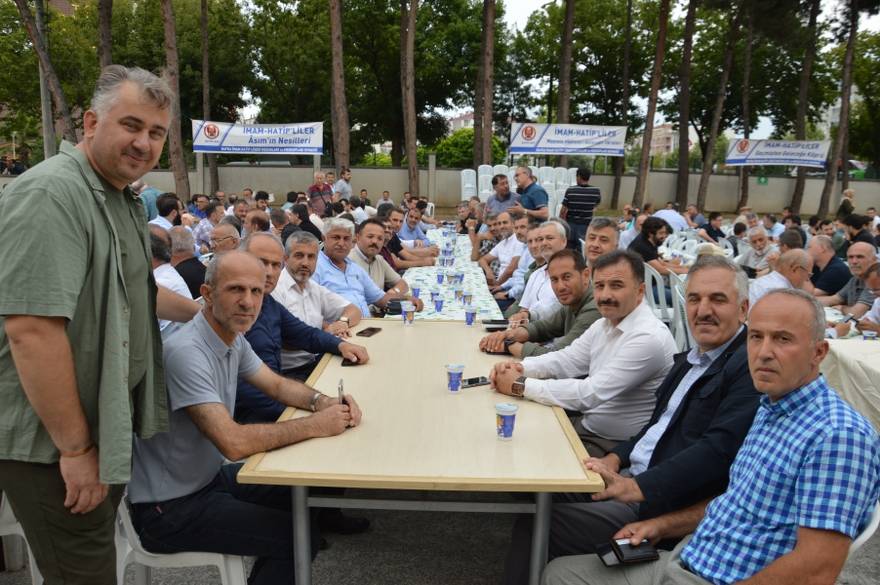 BAFRA İMAM HATİP MEZUNLARI 19. KEZ BİR ARAYA GELDİ 13