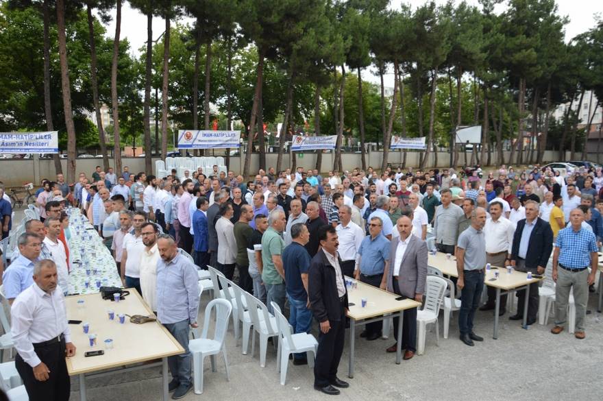 BAFRA İMAM HATİP MEZUNLARI 19. KEZ BİR ARAYA GELDİ 27