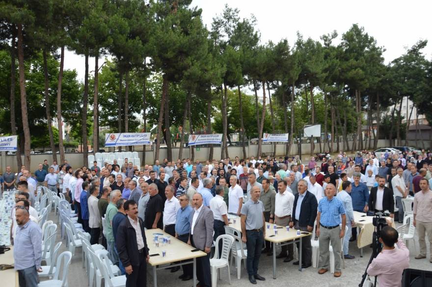 BAFRA İMAM HATİP MEZUNLARI 19. KEZ BİR ARAYA GELDİ 32