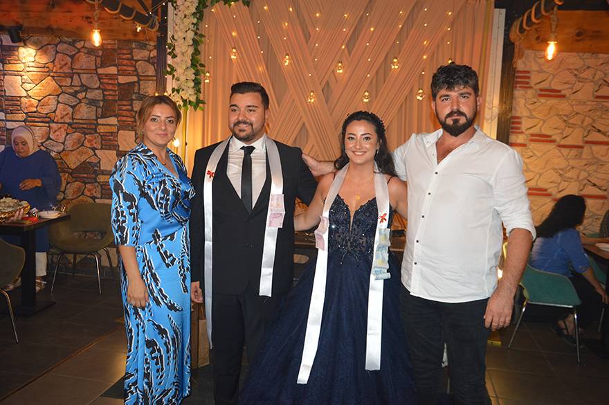 Eda Dursun&Cenker Nami Aras EvlilikYolunda İlk Adımlarını Attılar &q 32