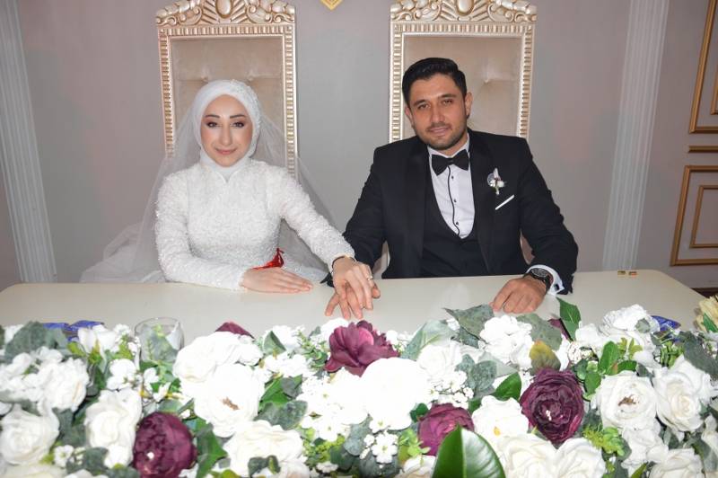 Ayşenur&Faruk Çelebi  Bafra’da Mutluluk Dolu Yıllara Yelken Açtılar  15