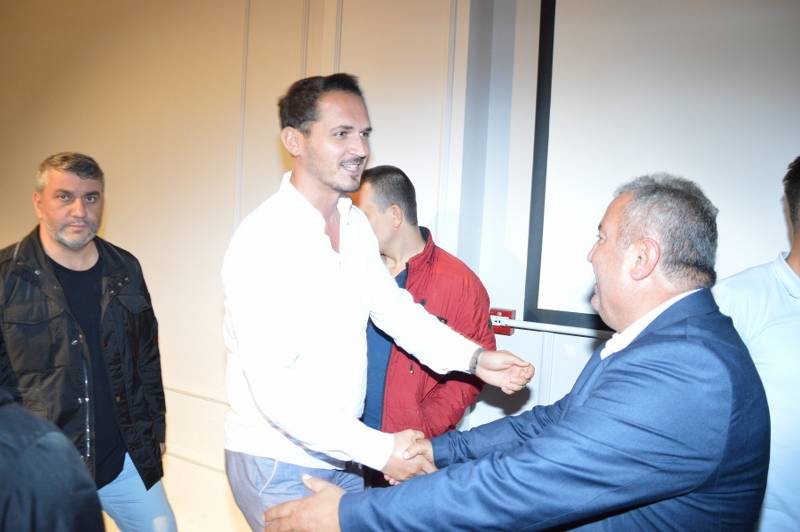 Canan & Hakan Akbulut foto galeri 27