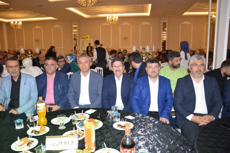 Mücella&Erhan Bülbül Mutluluk Dolu Yıllara Yelken Açtılar 16