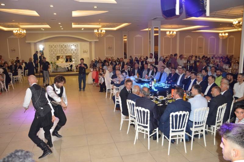 Mücella&Erhan Bülbül Mutluluk Dolu Yıllara Yelken Açtılar 19
