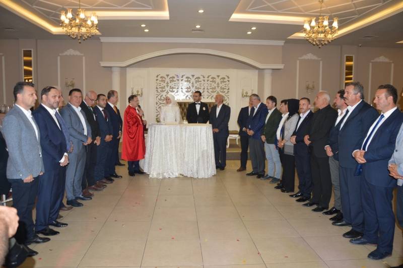 Mücella&Erhan Bülbül Mutluluk Dolu Yıllara Yelken Açtılar 36