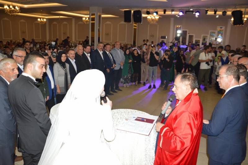 Mücella&Erhan Bülbül Mutluluk Dolu Yıllara Yelken Açtılar 44