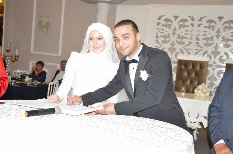 Mücella&Erhan Bülbül Mutluluk Dolu Yıllara Yelken Açtılar 48
