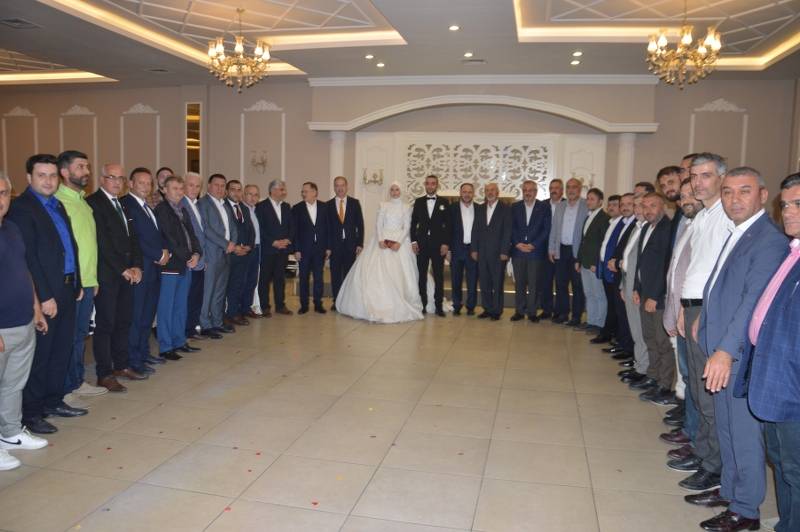 Mücella&Erhan Bülbül Mutluluk Dolu Yıllara Yelken Açtılar 58