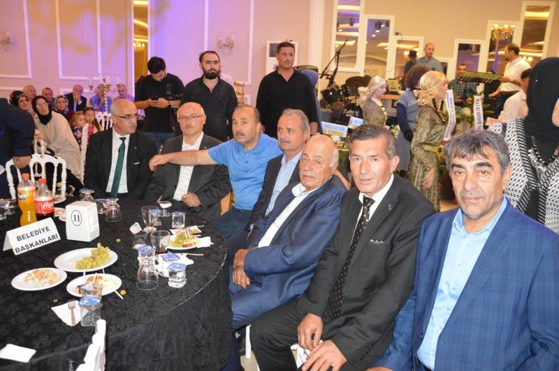 Mücella&Erhan Bülbül Mutluluk Dolu Yıllara Yelken Açtılar 60