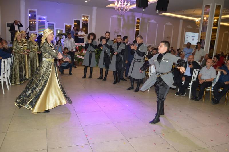 Mücella&Erhan Bülbül Mutluluk Dolu Yıllara Yelken Açtılar 69