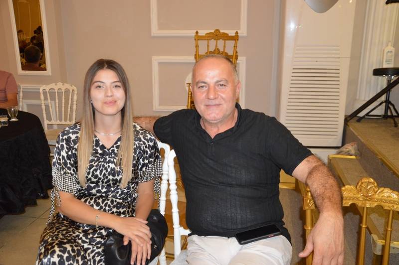 Mücella&Erhan Bülbül Mutluluk Dolu Yıllara Yelken Açtılar 83