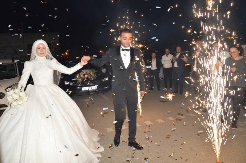 Mücella&Erhan Bülbül Mutluluk Dolu Yıllara Yelken Açtılar 9