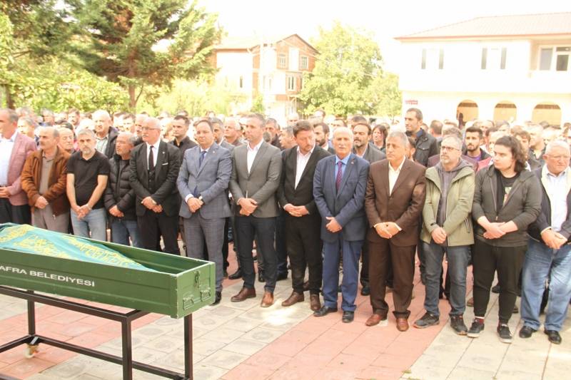 Rüya Turna Dualarla Defnedildi 17