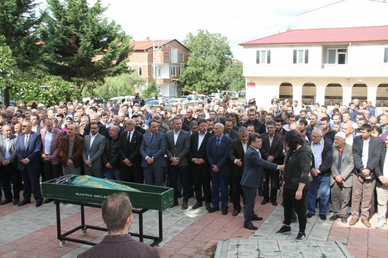 Rüya Turna Dualarla Defnedildi 18