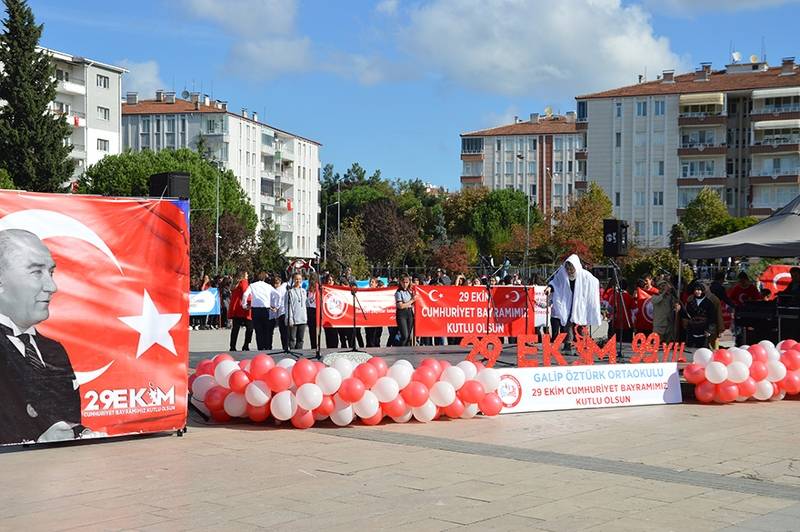 Bafra’da Cumhuriyet Bayramı duygulu ve coşkulu kutlandı 108